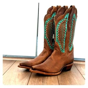 Women's cowboy boots